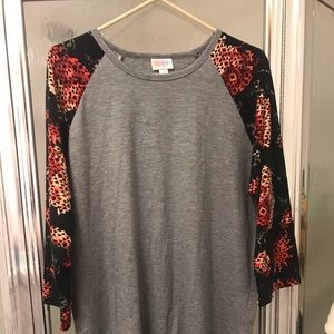NWT LULAROE Randy XL grey & black floral sleeve